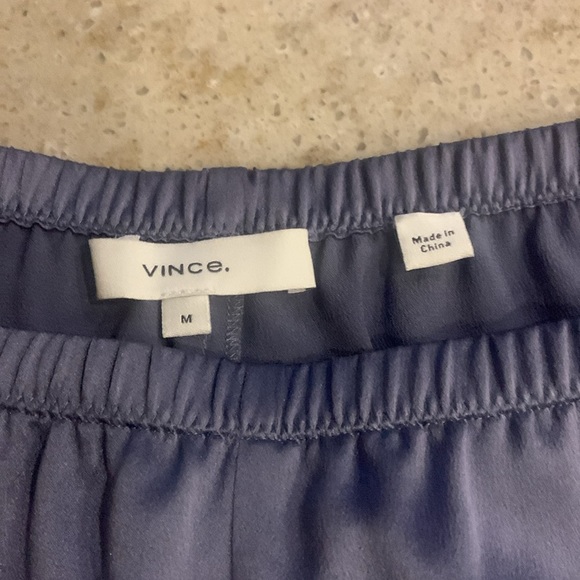 NWOT Vince Silk Satin Pull-On Shorts in Iris Blue Size Medium - Picture 9 of 12
